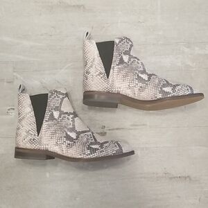 💕LUCKY BRAND💕 Jaime Snake Ankle Boots 8.5 NEW
